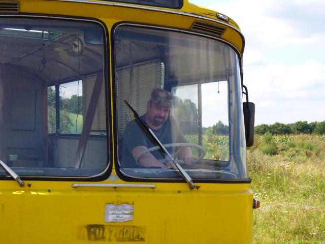 bus 12